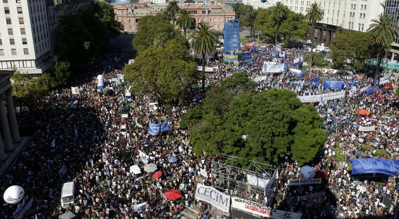 plaza de mayo