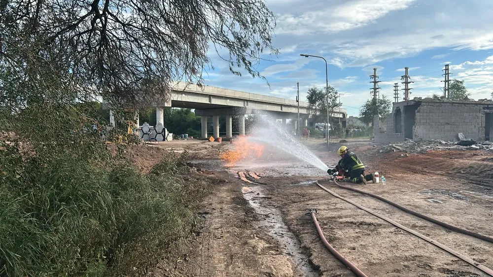 Explosión de caño de gas en Villa María (Policía) 2