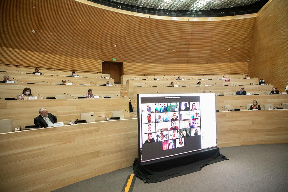 Legislatura prensa