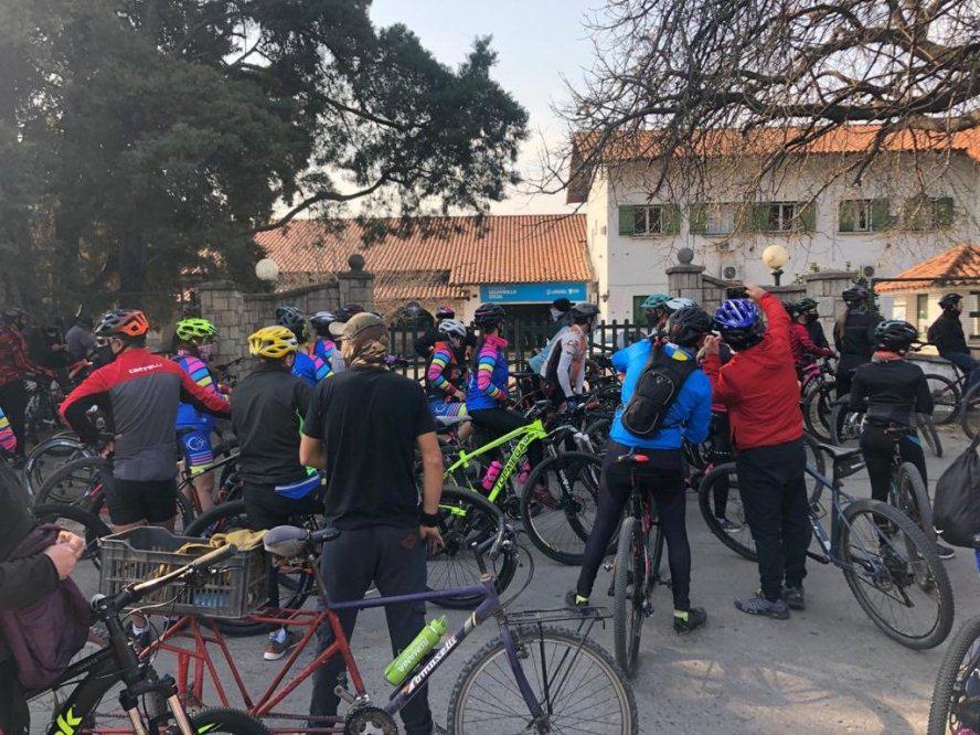 marcha de ciclistas by Twitter