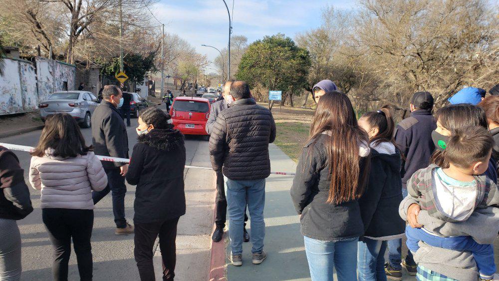 hombre asesinado por policía by Twitter Leo Guevara