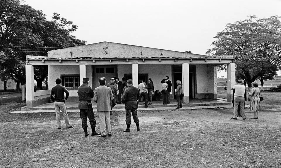 multimedia.normal.aa59c8209893c74e.TGEgUGVybGEgQ2hpY2Ffbm9ybWFsLndlYnA%3D