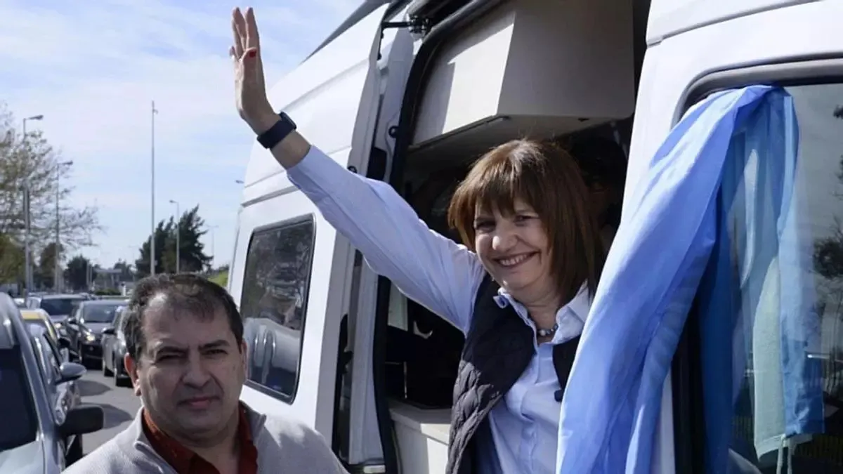 Patricia-Bullrich-en-la-Patoneta-_gentileza_