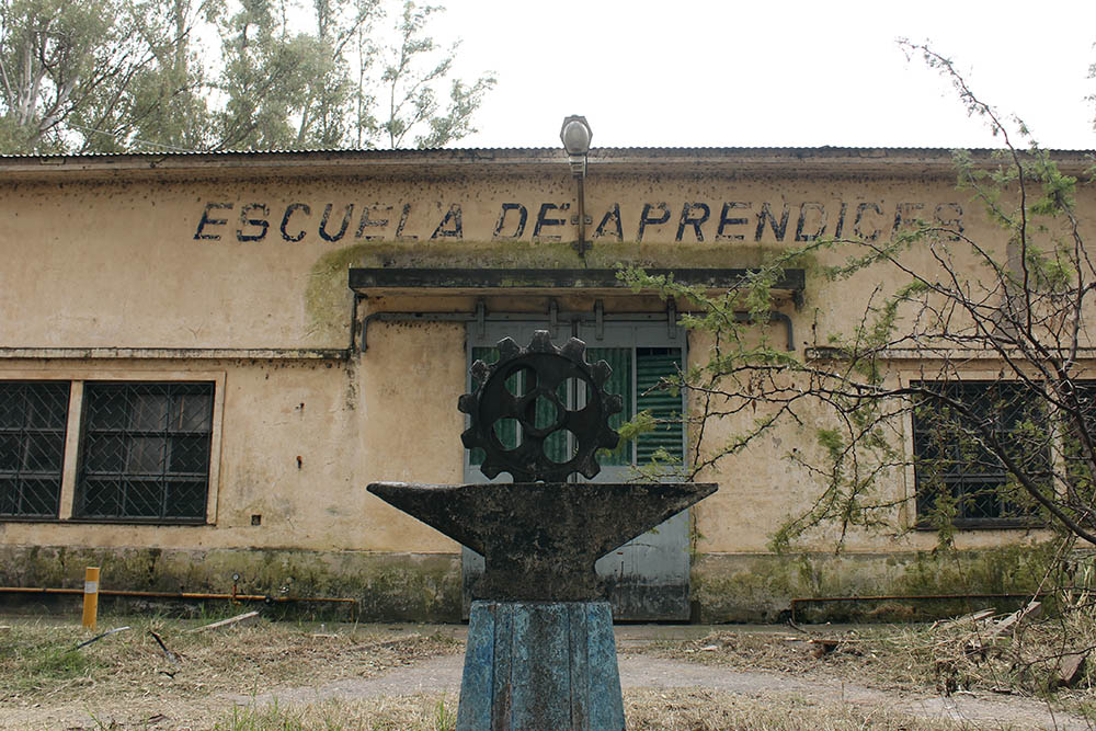 Fabricaciones Militares @ Emiliano Campos_03