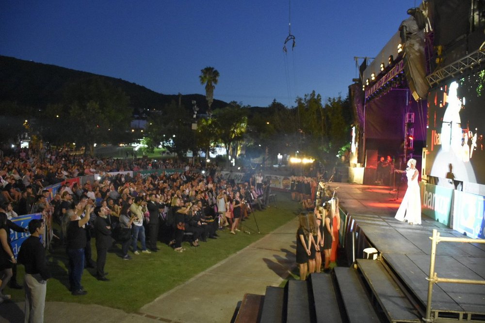 lanzamiento carlos paz