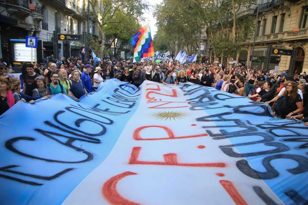 mARCHA uNIVERSITARIA 3 na