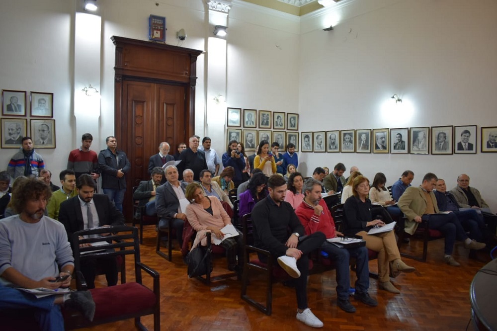 Legisladores de la Oposción en la Comision