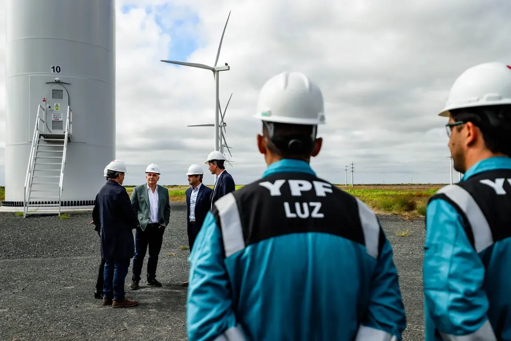 Aerogeneradora de YPF en General Levalle (X de Martín Llaryora) 2