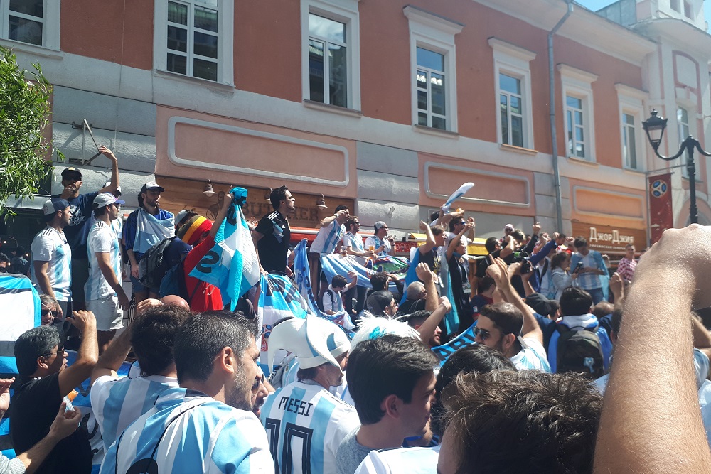 BANDERAZO ARGENTINA CROACIA 3 NIZHNI NOVGOROD