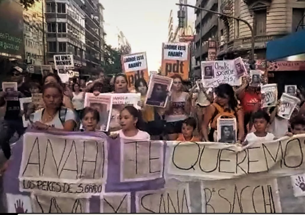 Marcha por Anahí Bulnes 12 12 22 (captura)