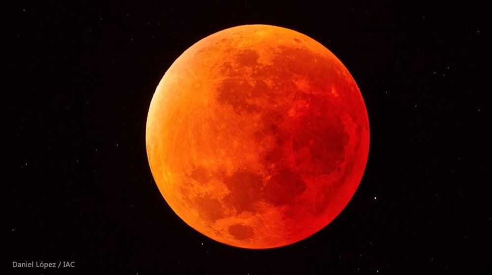Luna Roja