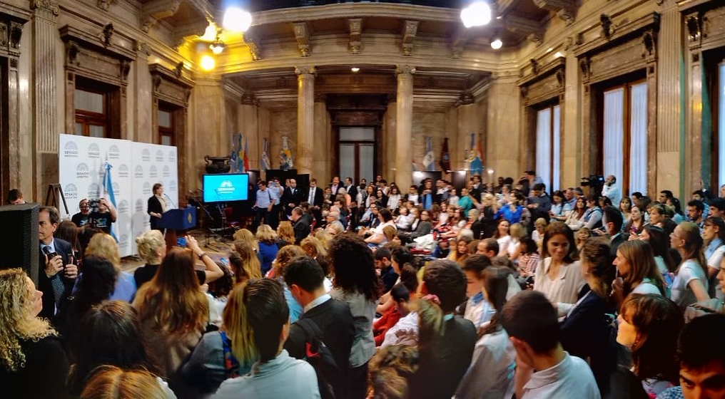 premio senadores aborto clandestino