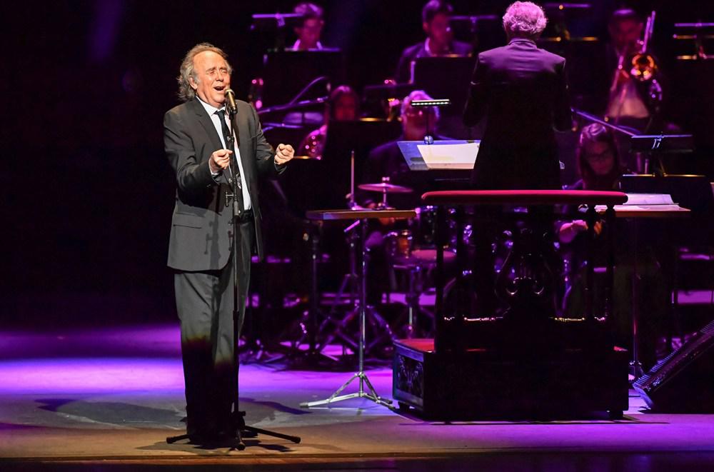 Serrat se despide by Télam