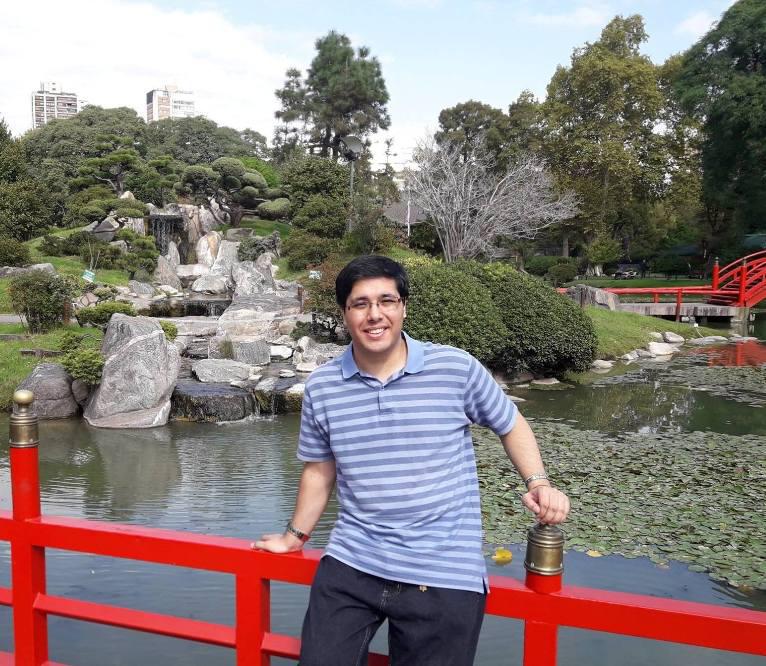 Gabriel Uehara docente fallecido covid by Facebook