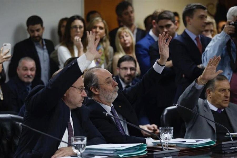 Comision bicameral