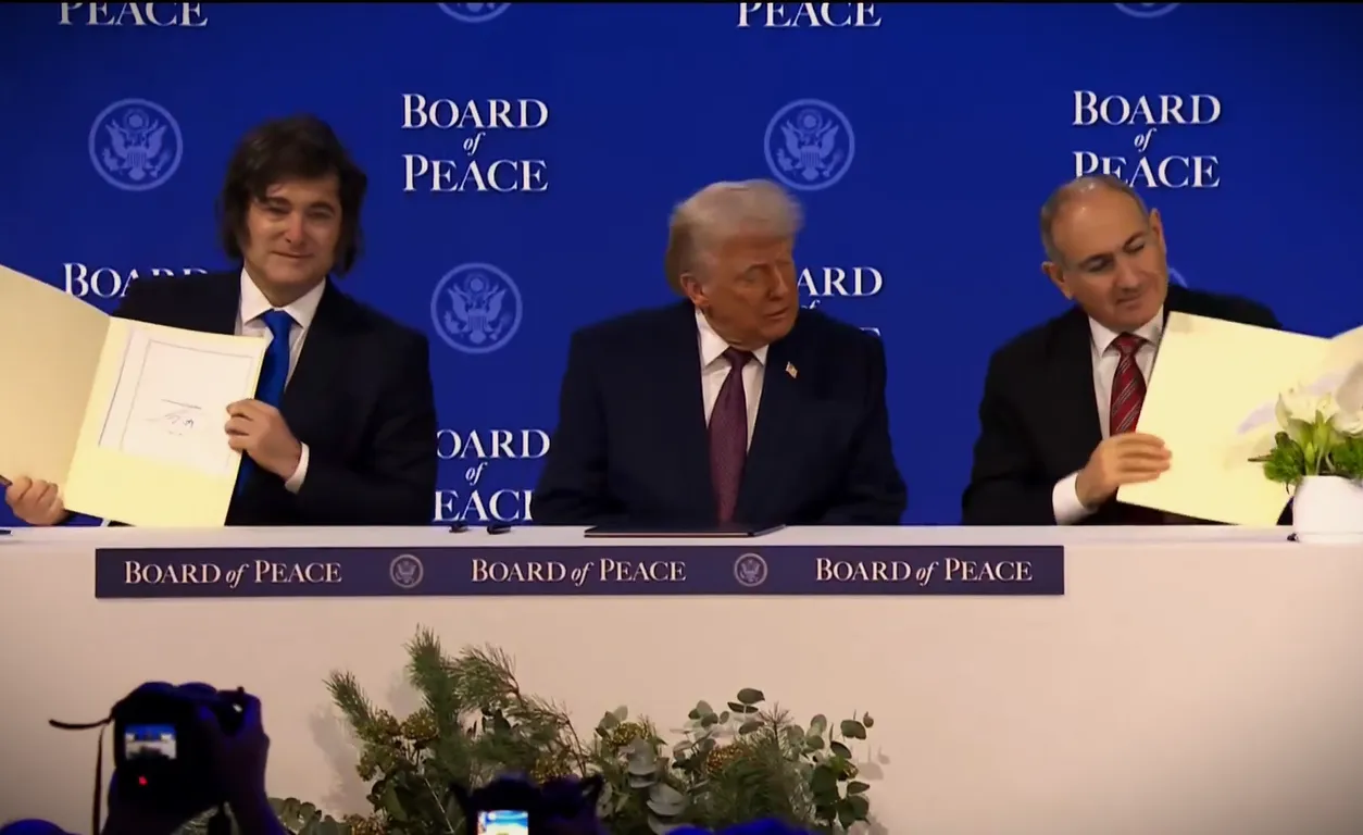 Firma del Consejo de Paz (captura)