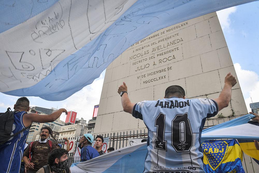 Maradona - Despedida Obelisco Bs As@ Télam