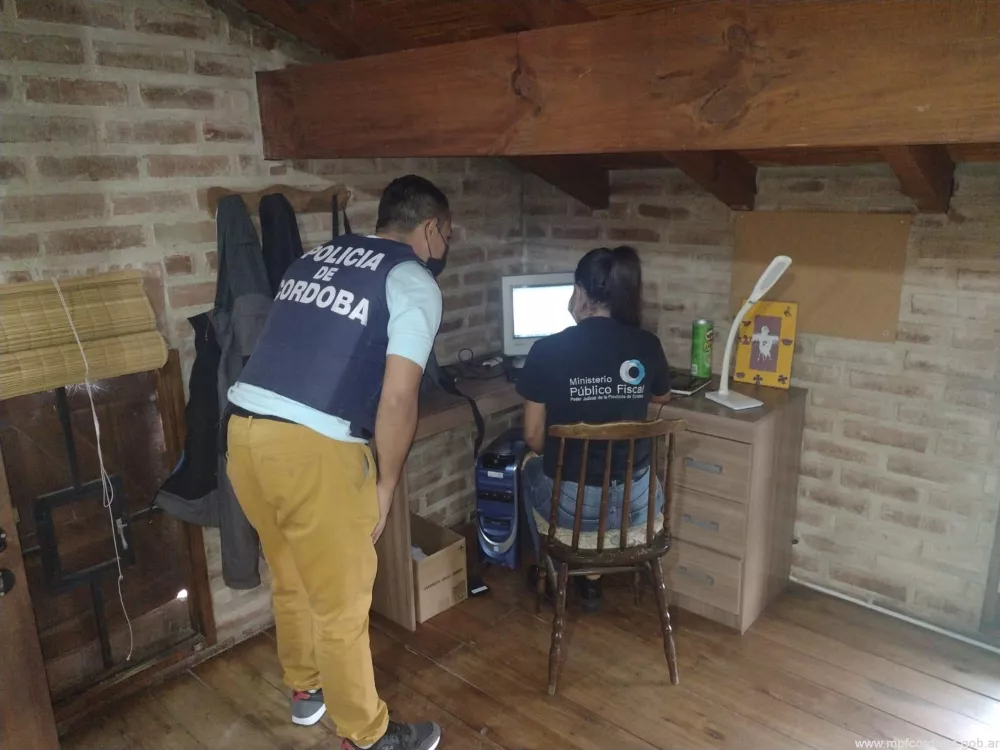 detenidos material abuso sexual