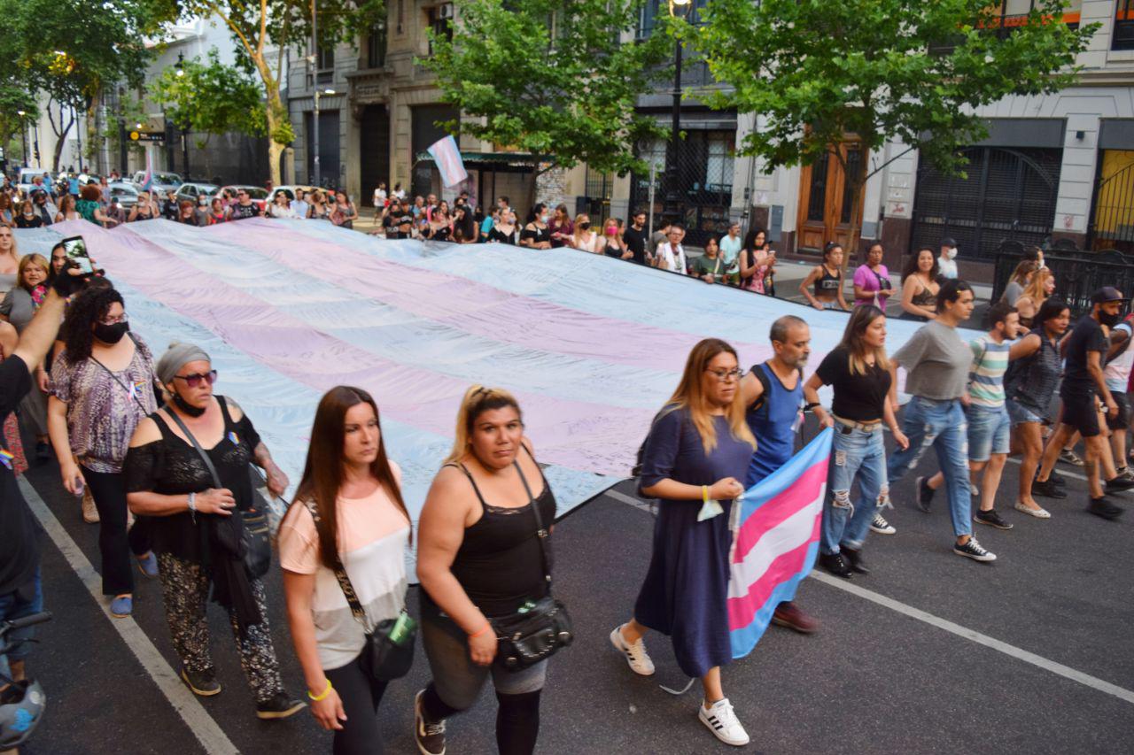 Banderazo trans by @MinGenerosAR
