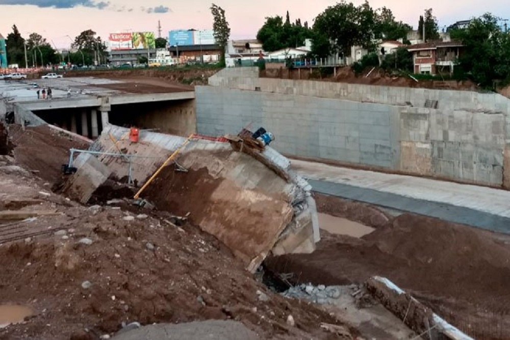obra circunvalación derrumbe by El Doce TV