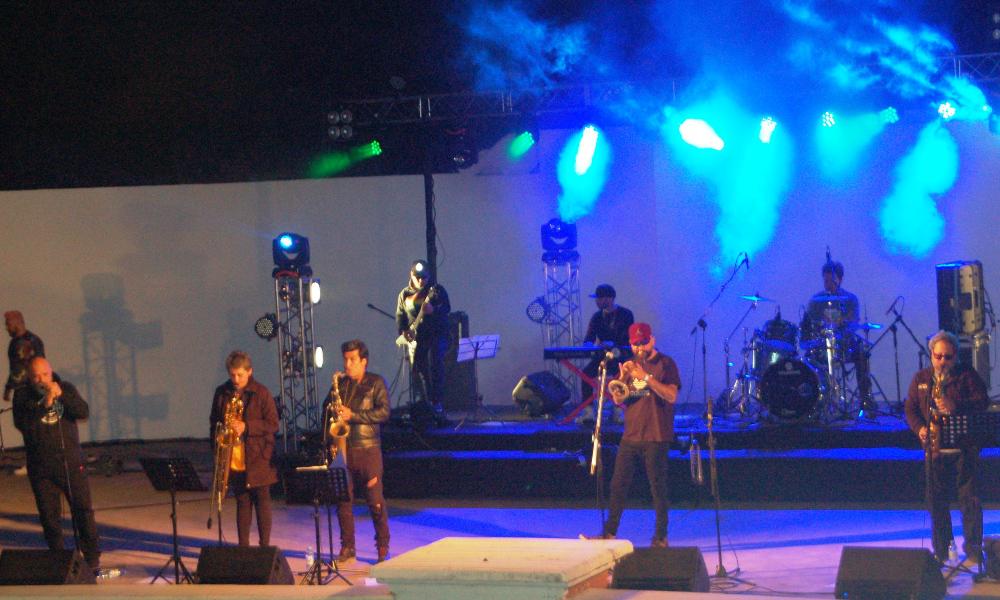 Dancing Mood en El Griego by Romina Barral