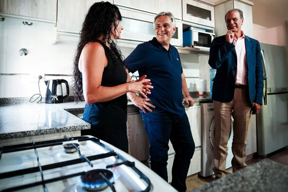Llaryora inaugura red de gas