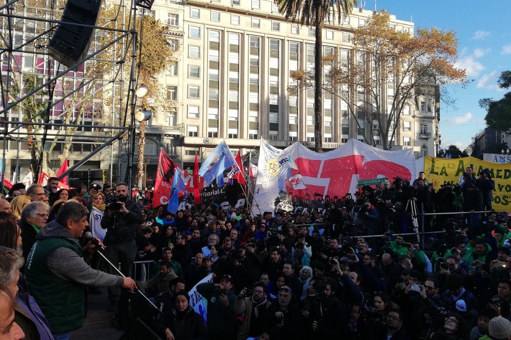 Camioneros acto plaza de mayo moyano by Camioneros