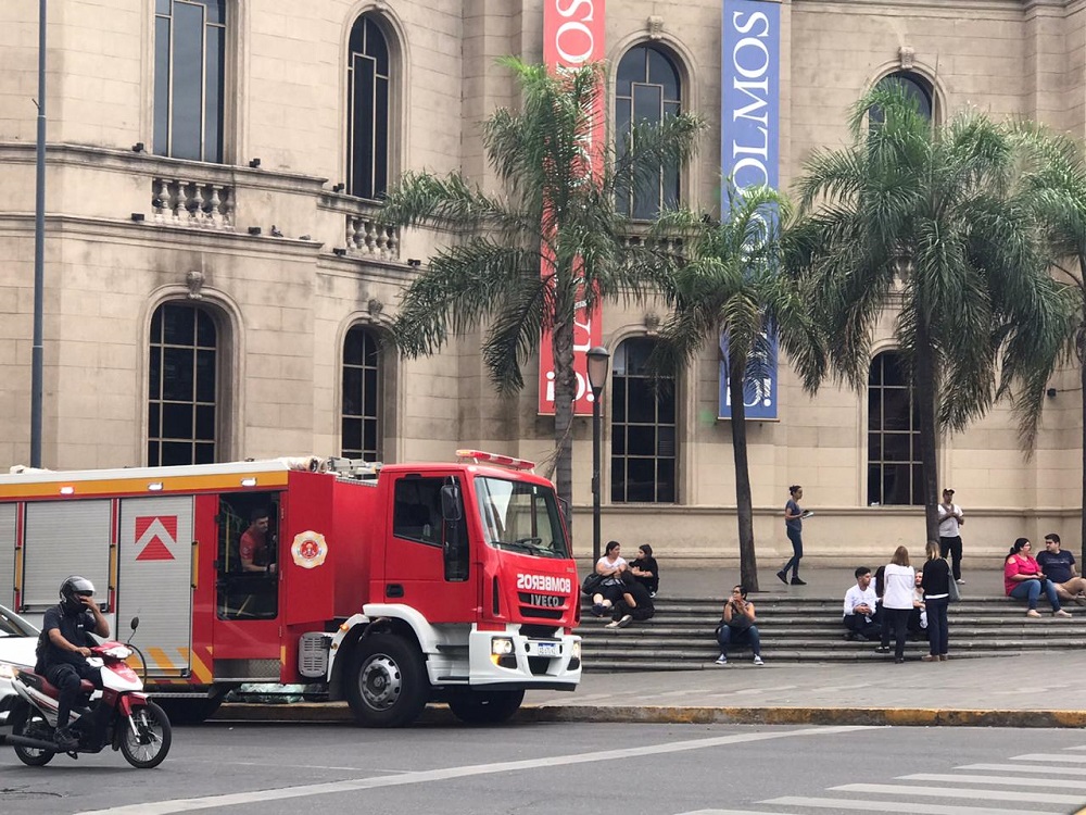 principio de incendio en patio olmos