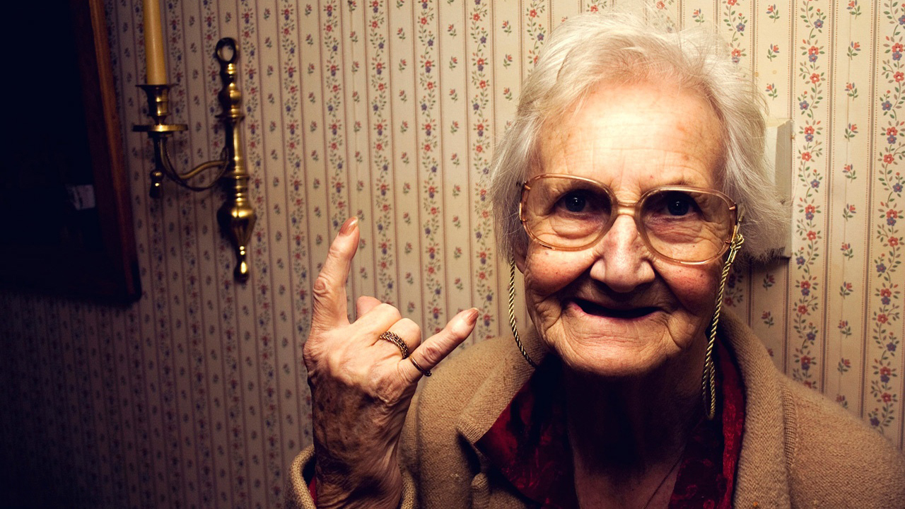 Abuela by gentileza