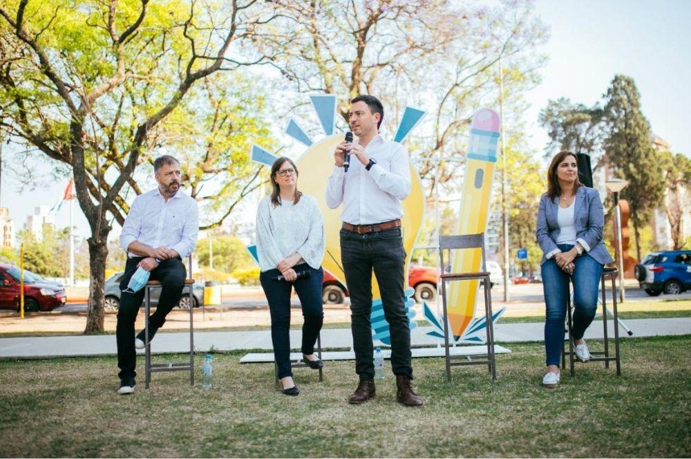 Rodrigo De Loredo presentó un paquete de propuestas en materia educativa