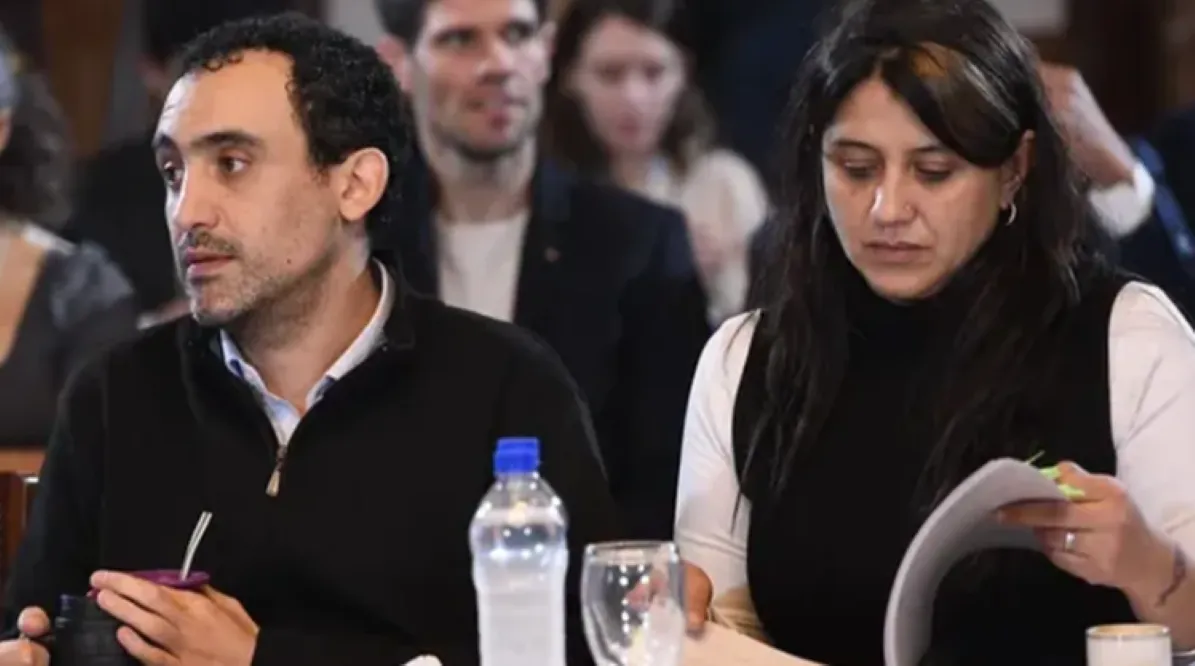 Senadores díscolos Sta Cruz El Observador
