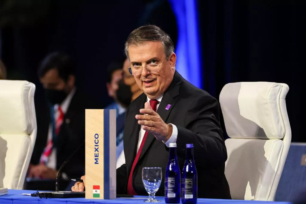 Marcelo Ebrard B