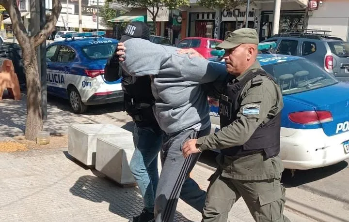 Detenido Jesús María by Prensa Policía