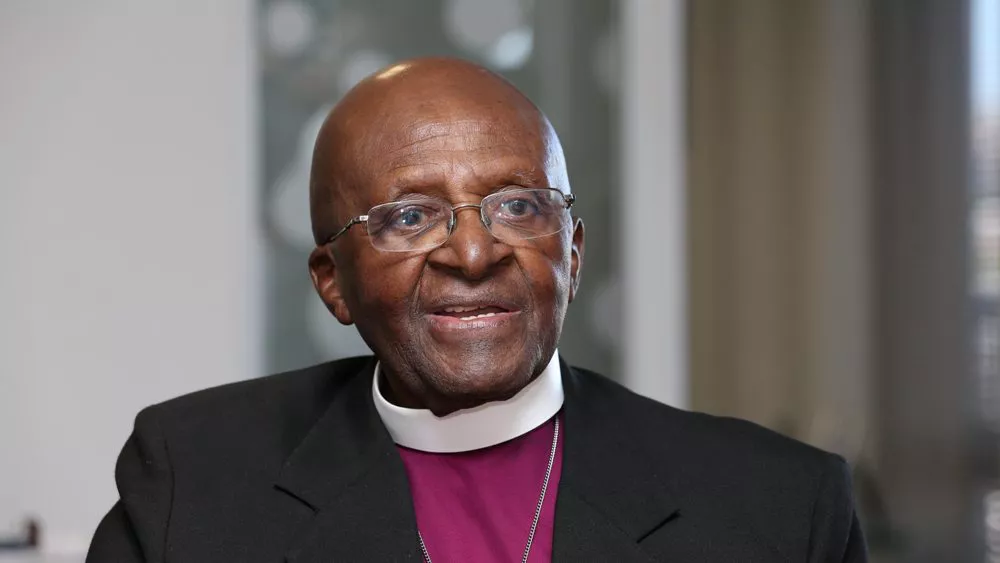 Desmond Tutu by gentileza