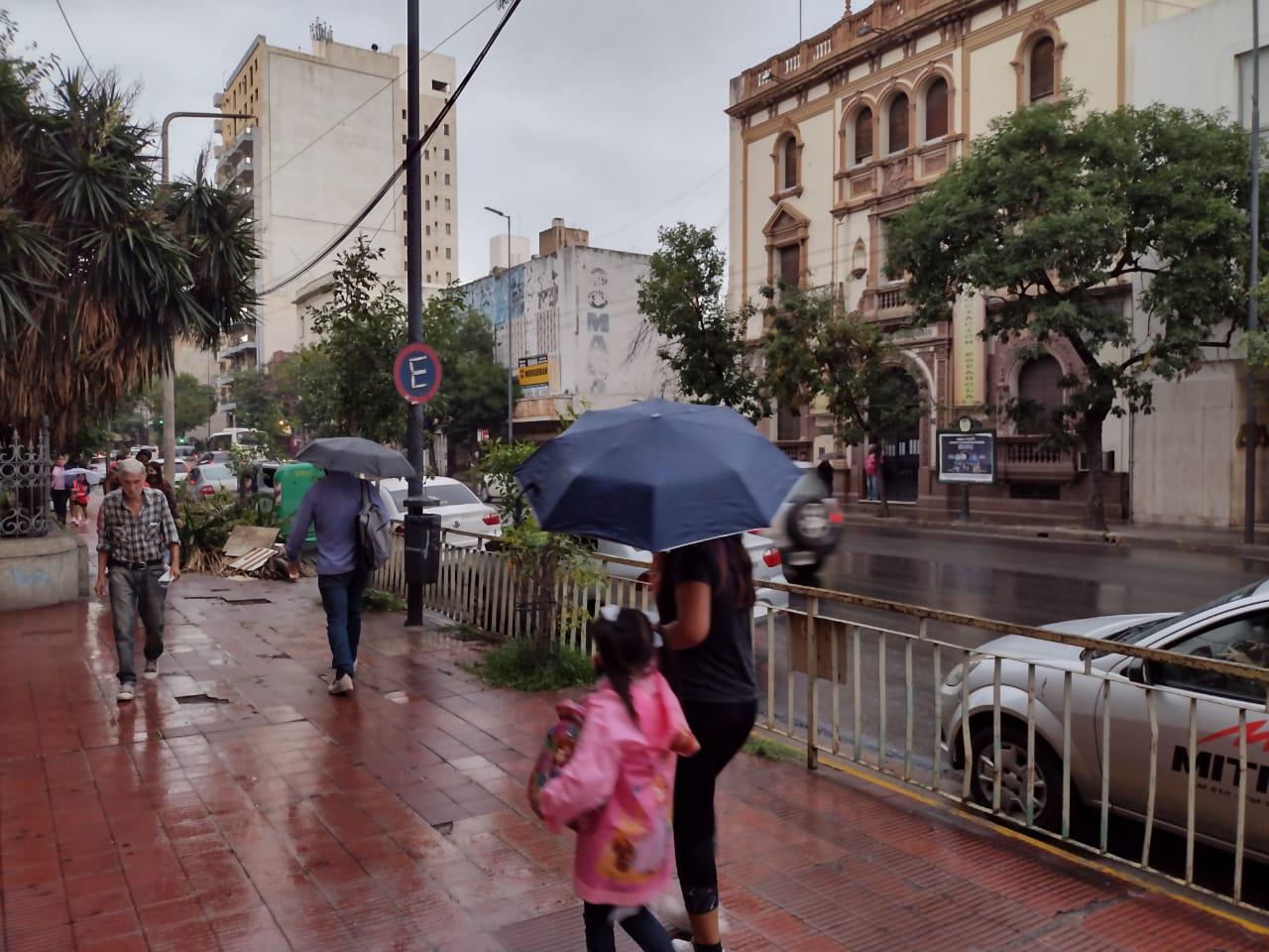 SMN Lluvia verano by LNM