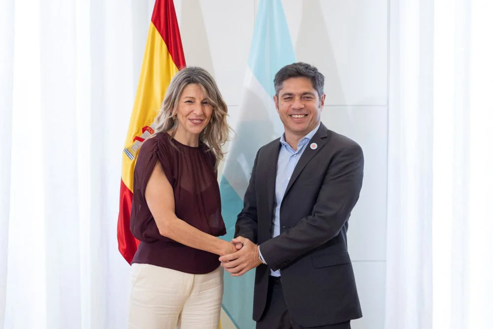 Kicillof y Y. Dias by X