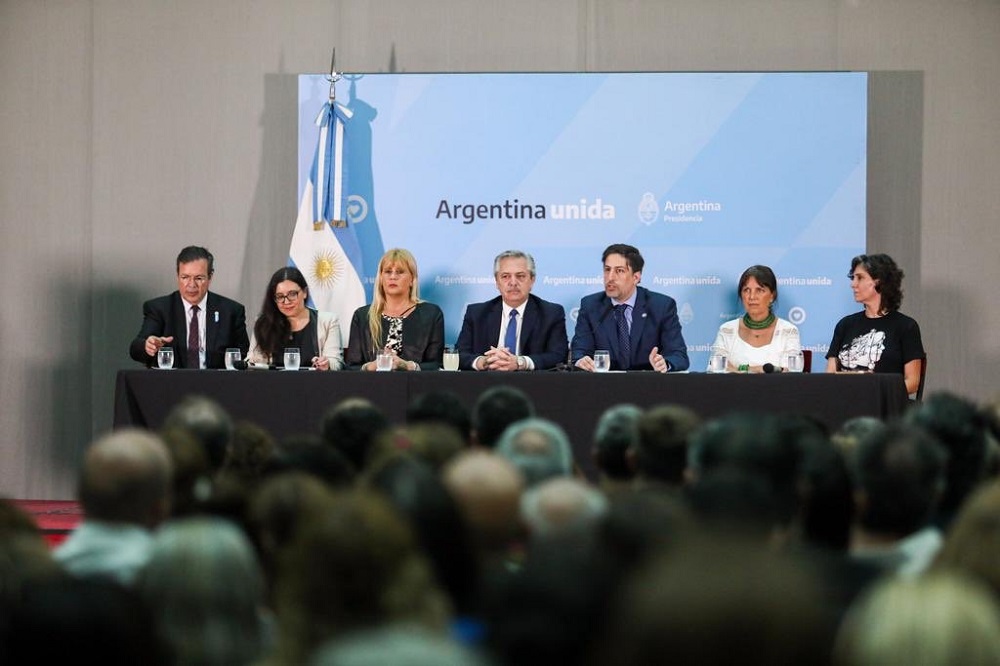 Nicolás Trotta Alberto Fernández @EducacionAR