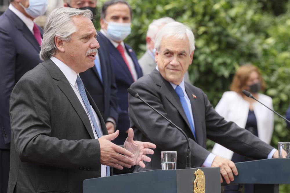 Alberto Fernández y Sebastián Piñera by NA