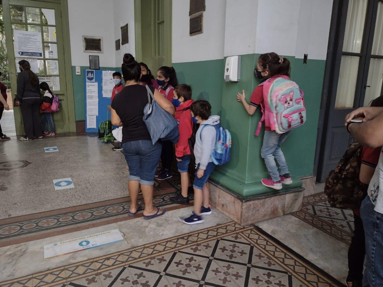 Escuelas clases Córdoba by LNM