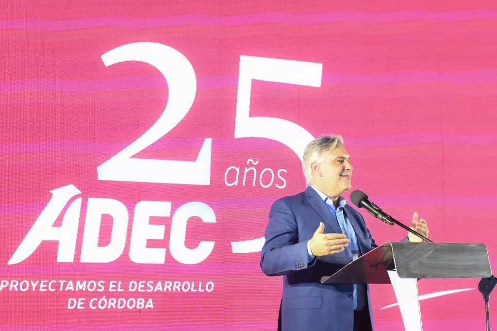 25 años de la adec