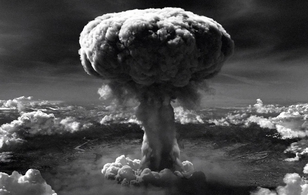 bomba atómica Japón by gentileza