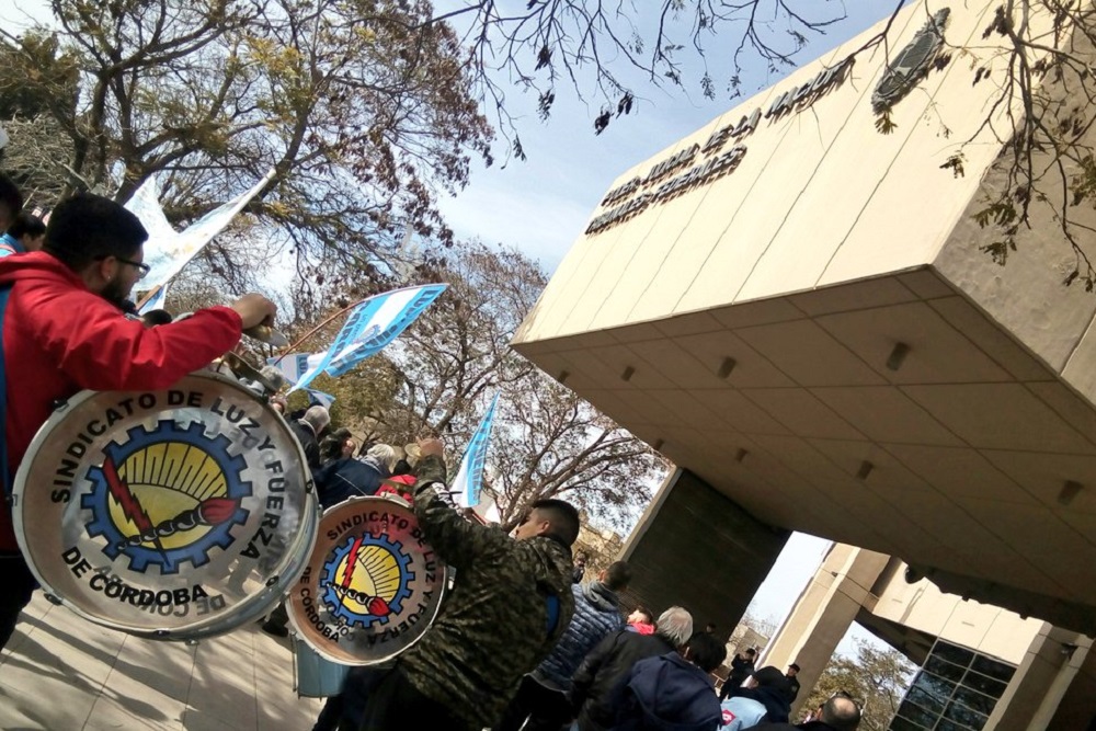 Luz y Fuerza presentación Tribunales by prensa FIT