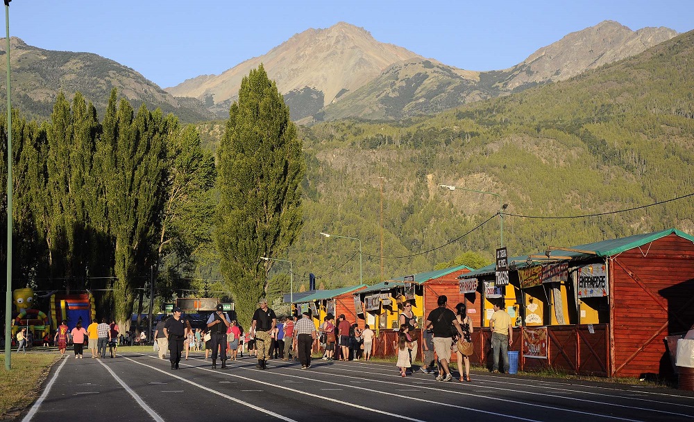 Fiesta de la Fruta Fina by turismo chubut