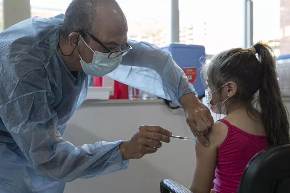 Vacunación a niños by prensa.cba
