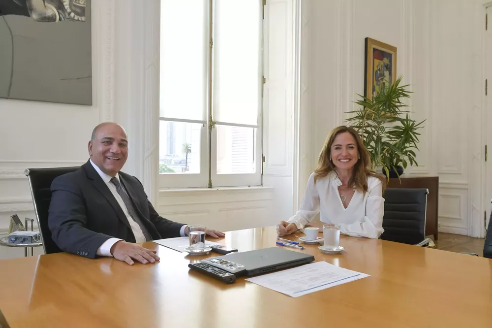 Manzur con Tolosa Paz