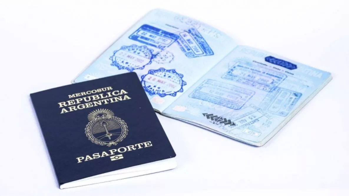Pasaportes by Télam