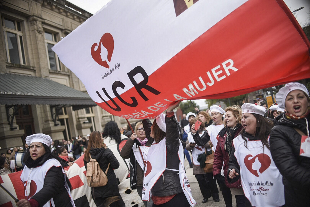 MUJERES RADICALES