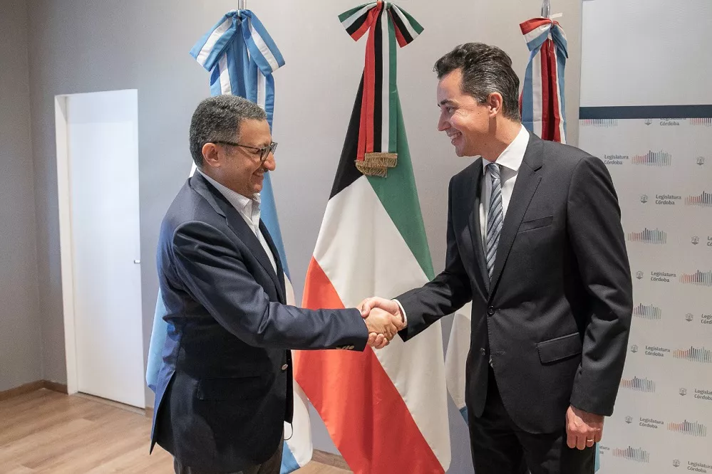 reunion calvo y funcionario kuwait 2