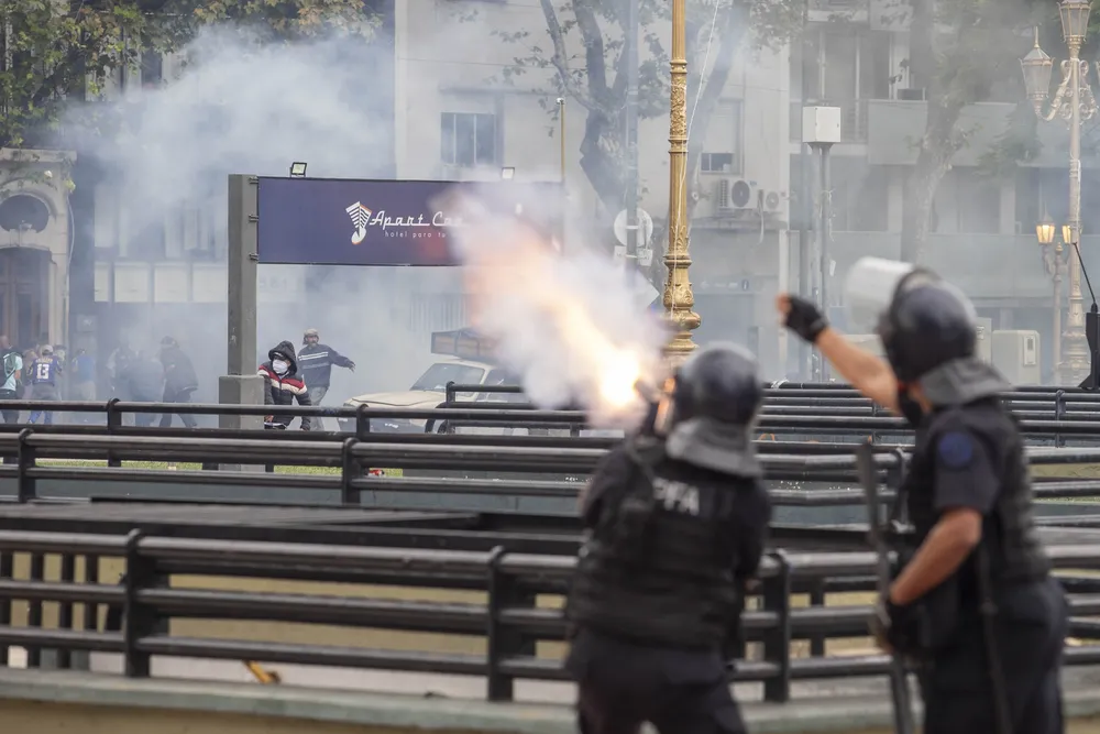 Represión a jubilados frente al Congreso (NA) 4
