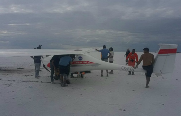 avion chico en salinas 